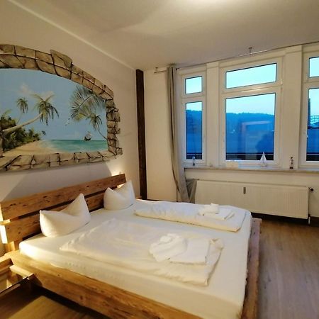 Campingplatz Am Treidlerweg Кенігштайн-ан-дер-Ельбе Екстер'єр фото