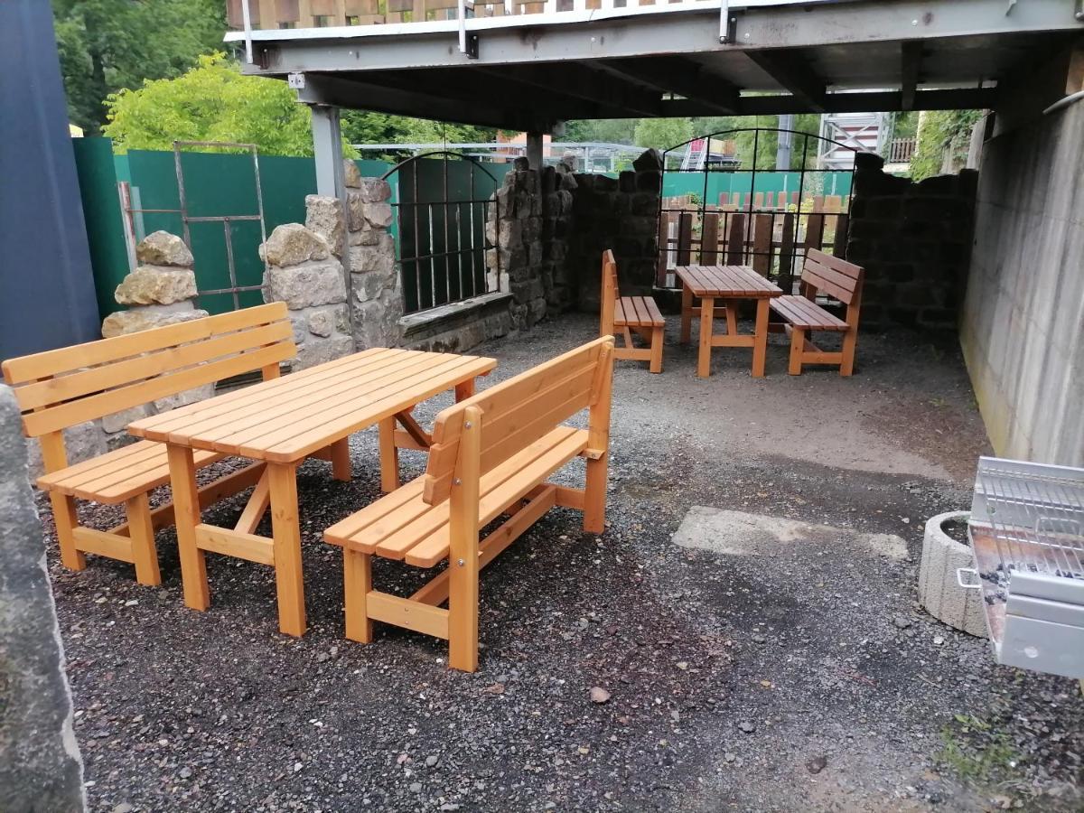 Campingplatz Am Treidlerweg Кенігштайн-ан-дер-Ельбе Екстер'єр фото